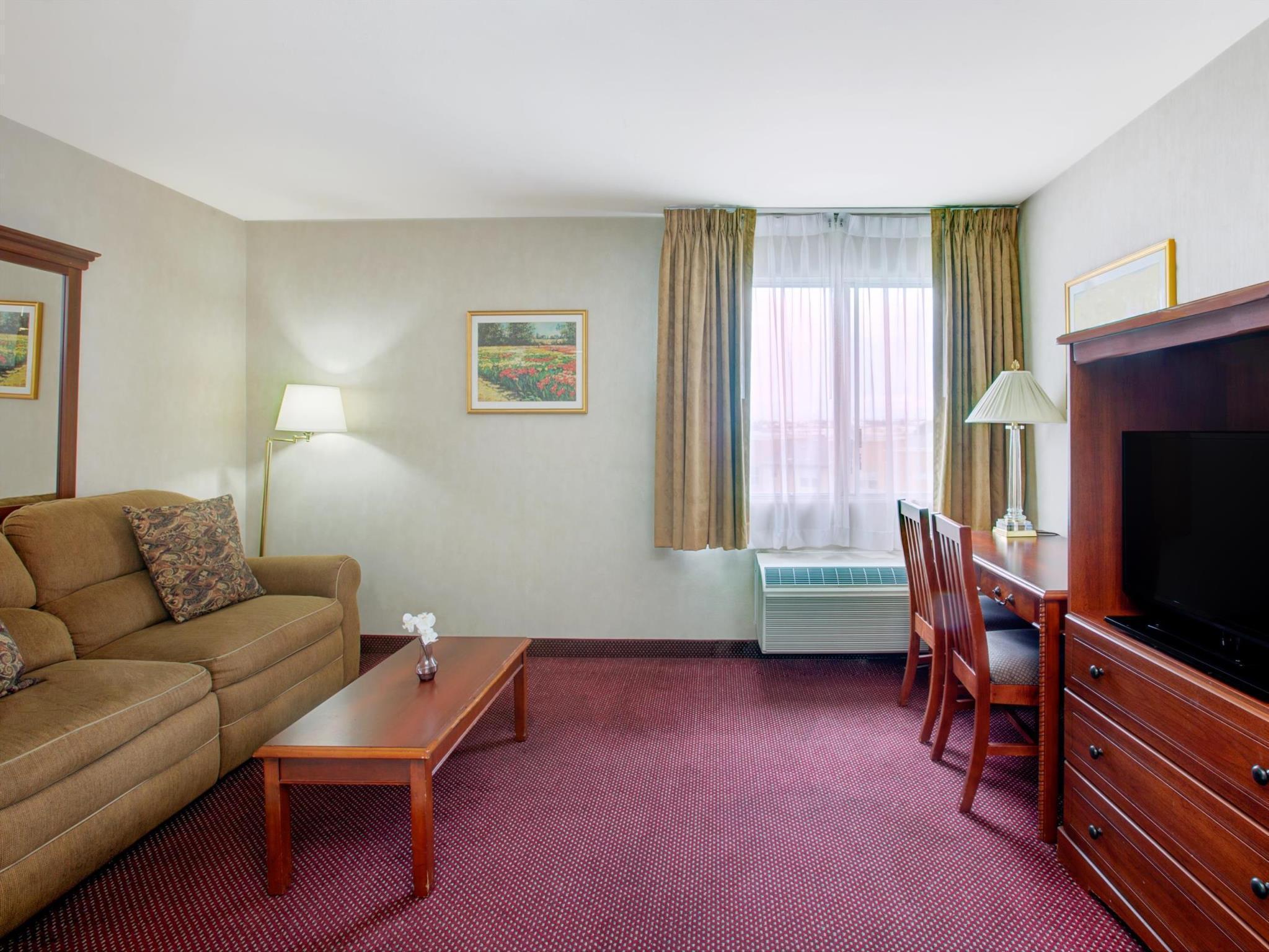 Ramada By Wyndham Hawthorne/Lax Hotel Kültér fotó